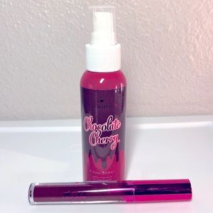 Revolution Beauty chocolate cherry fixing spray